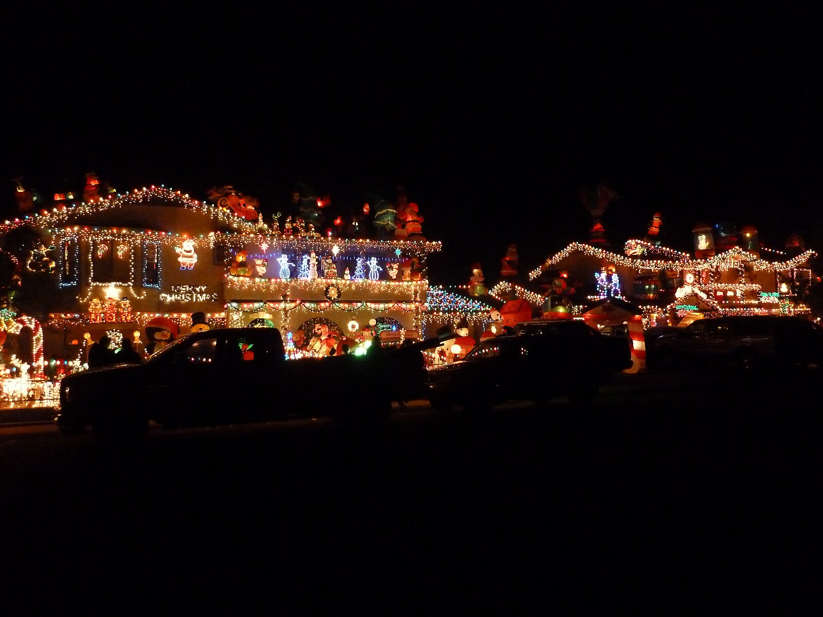 Holiday Lights, Phoenix, AZ, 2011, Chris English via Wiki Commons